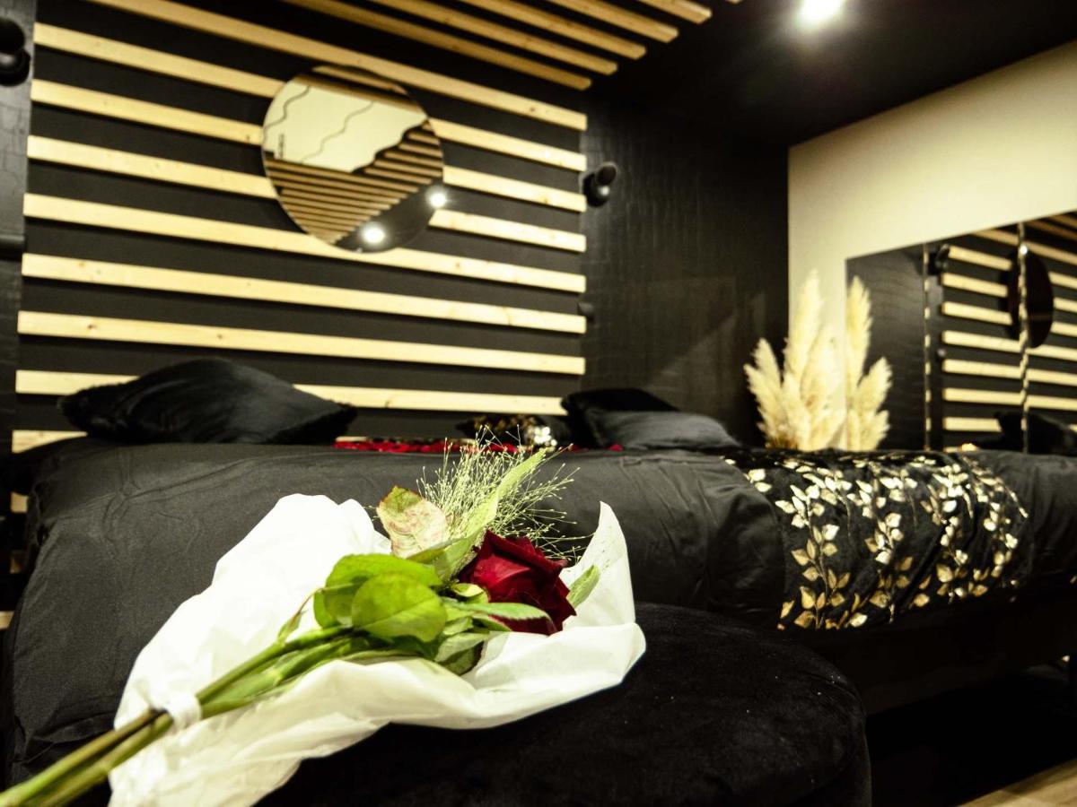 Douceur Du Charme - Love-Room A Charmes Entre Epinal Et Nancy Экстерьер фото