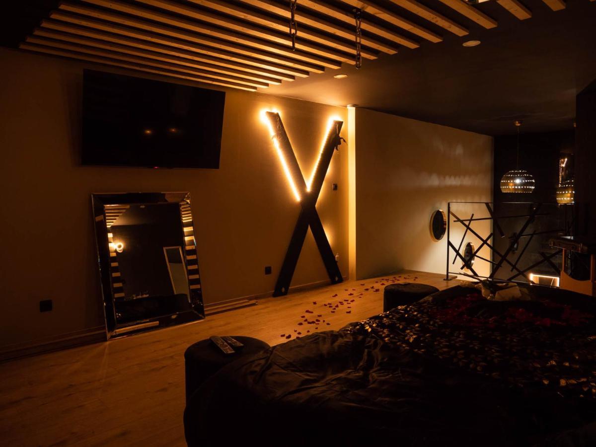 Douceur Du Charme - Love-Room A Charmes Entre Epinal Et Nancy Экстерьер фото